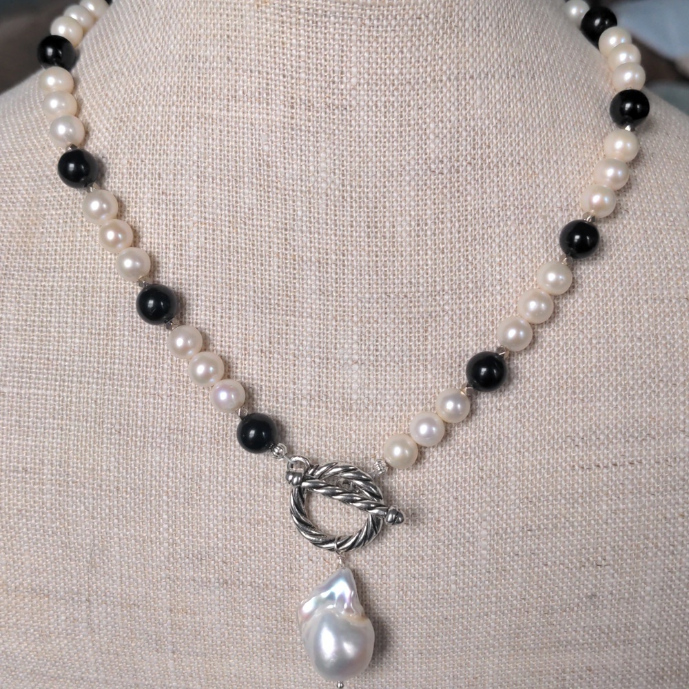 New Pearl & Black Onyx Bead Necklace with Baroque Drop Pendant, Genuine